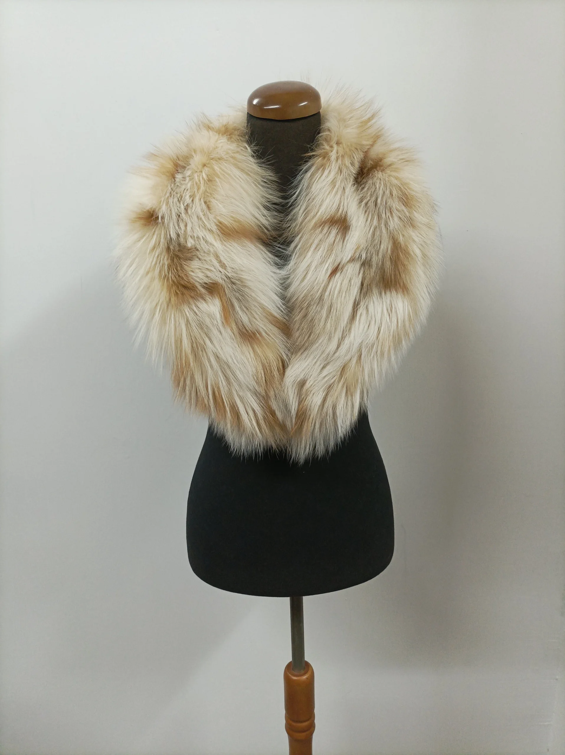 Real Fox Fur Collar: Winter Coat Accessory