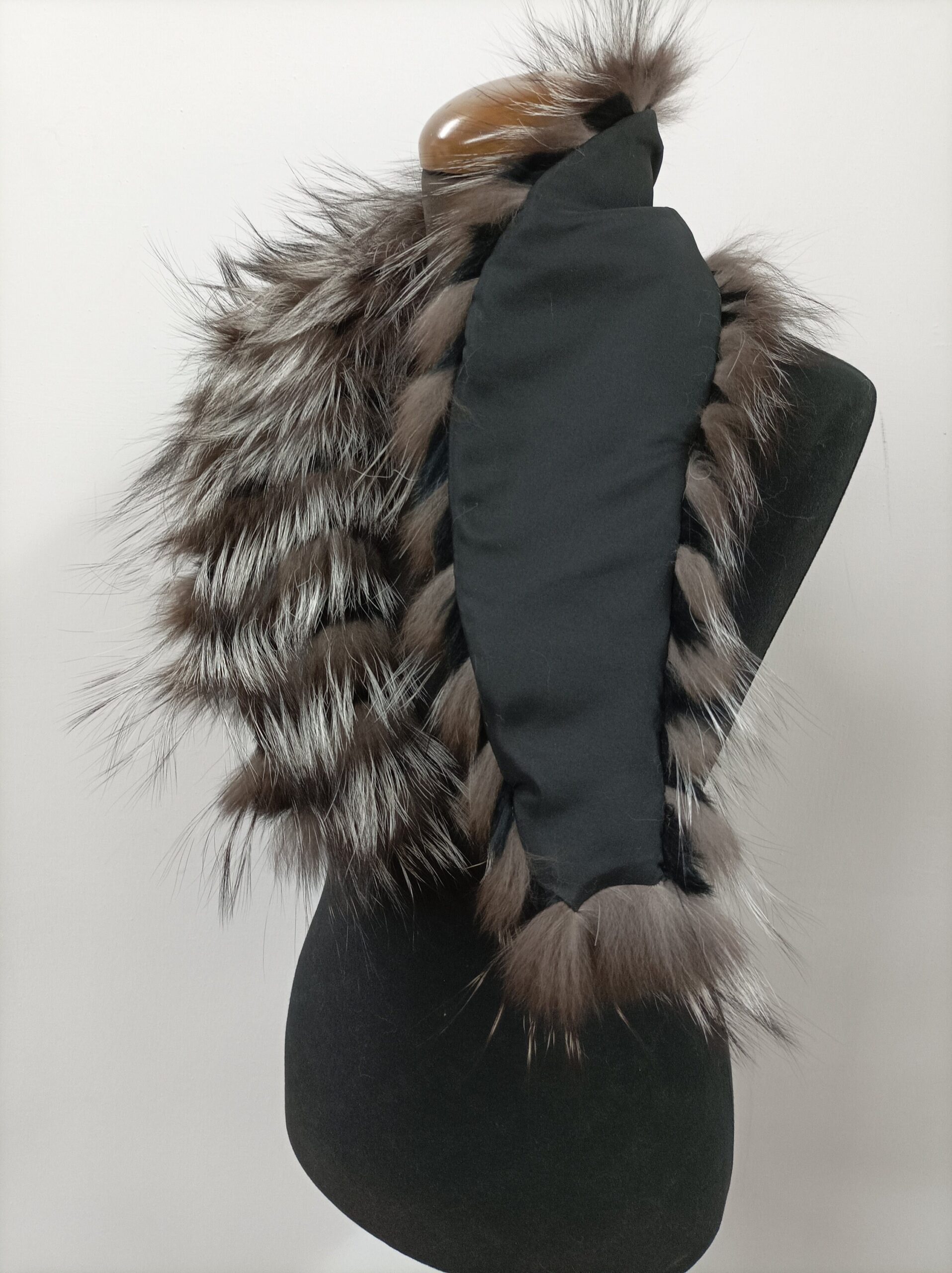 Fox and Rabbit Fur Collar: Winter Coat Accessory - Image 5