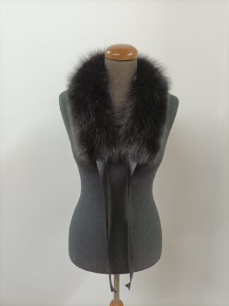 Black Fox Fur Collar: Winter Coat Accessory