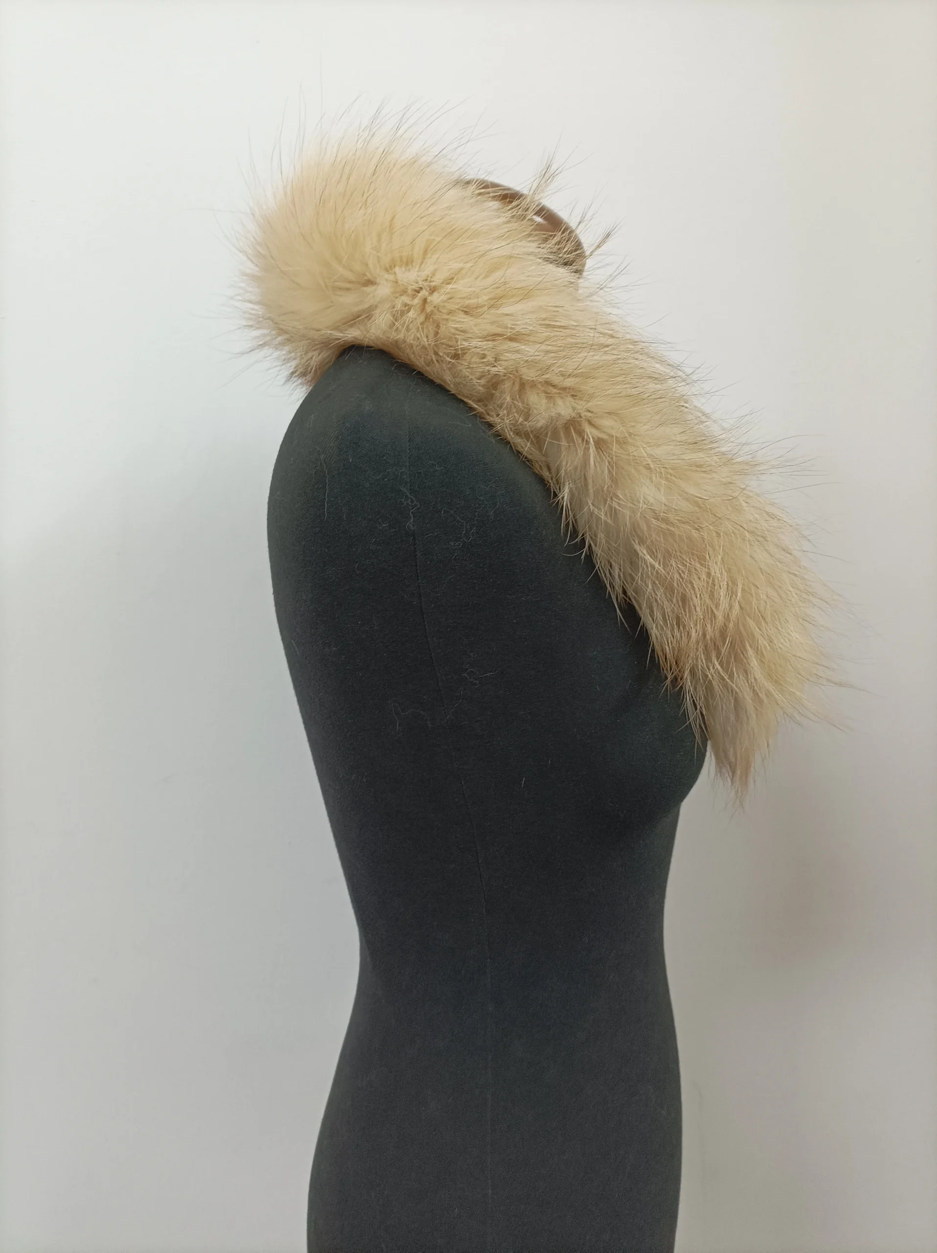 Real Fox Fur Hood Trim: Fluffy Fur Scarf, Collar - Image 2