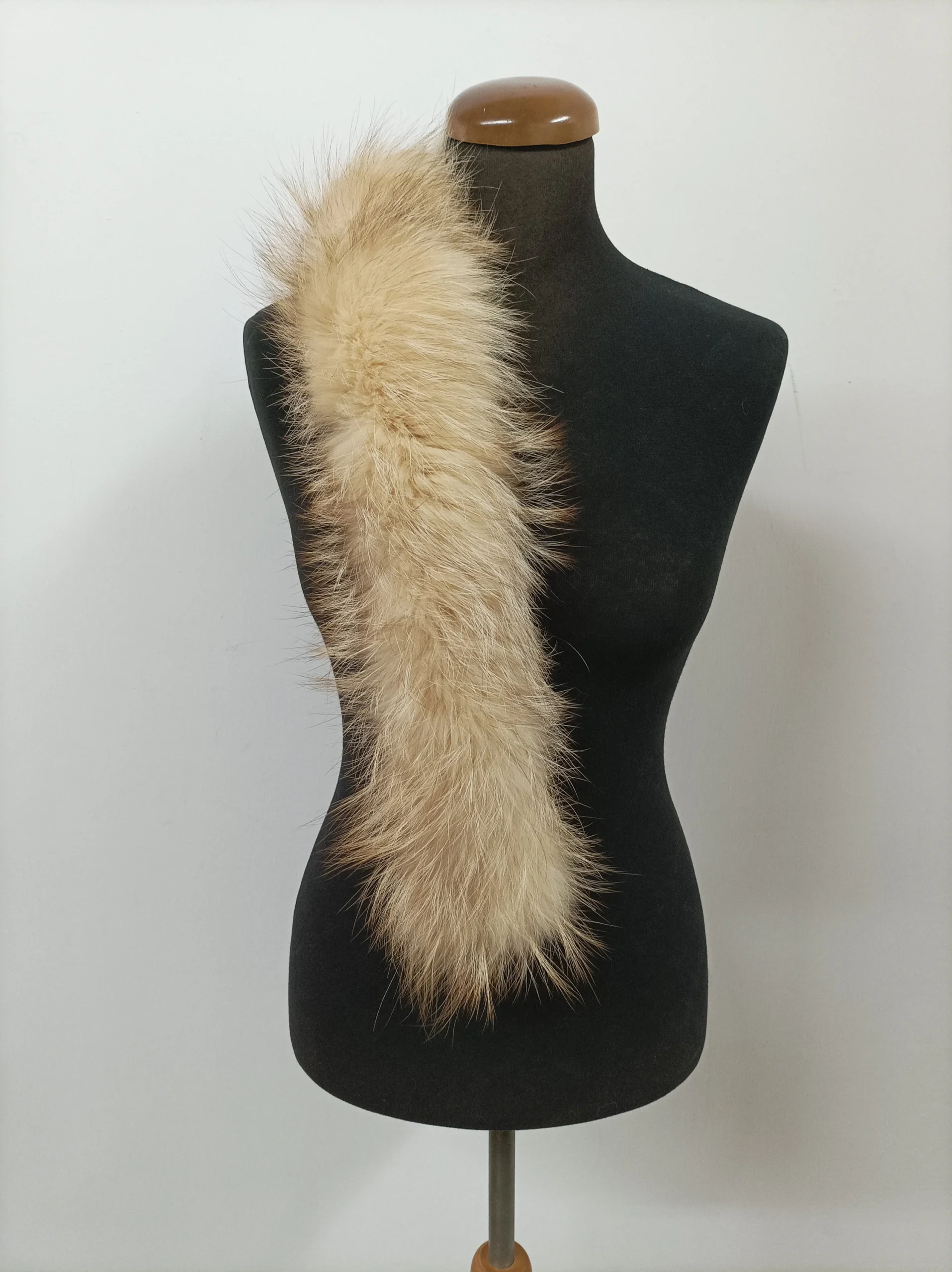 Real Fox Fur Hood Trim: Fluffy Fur Scarf, Collar - Image 5