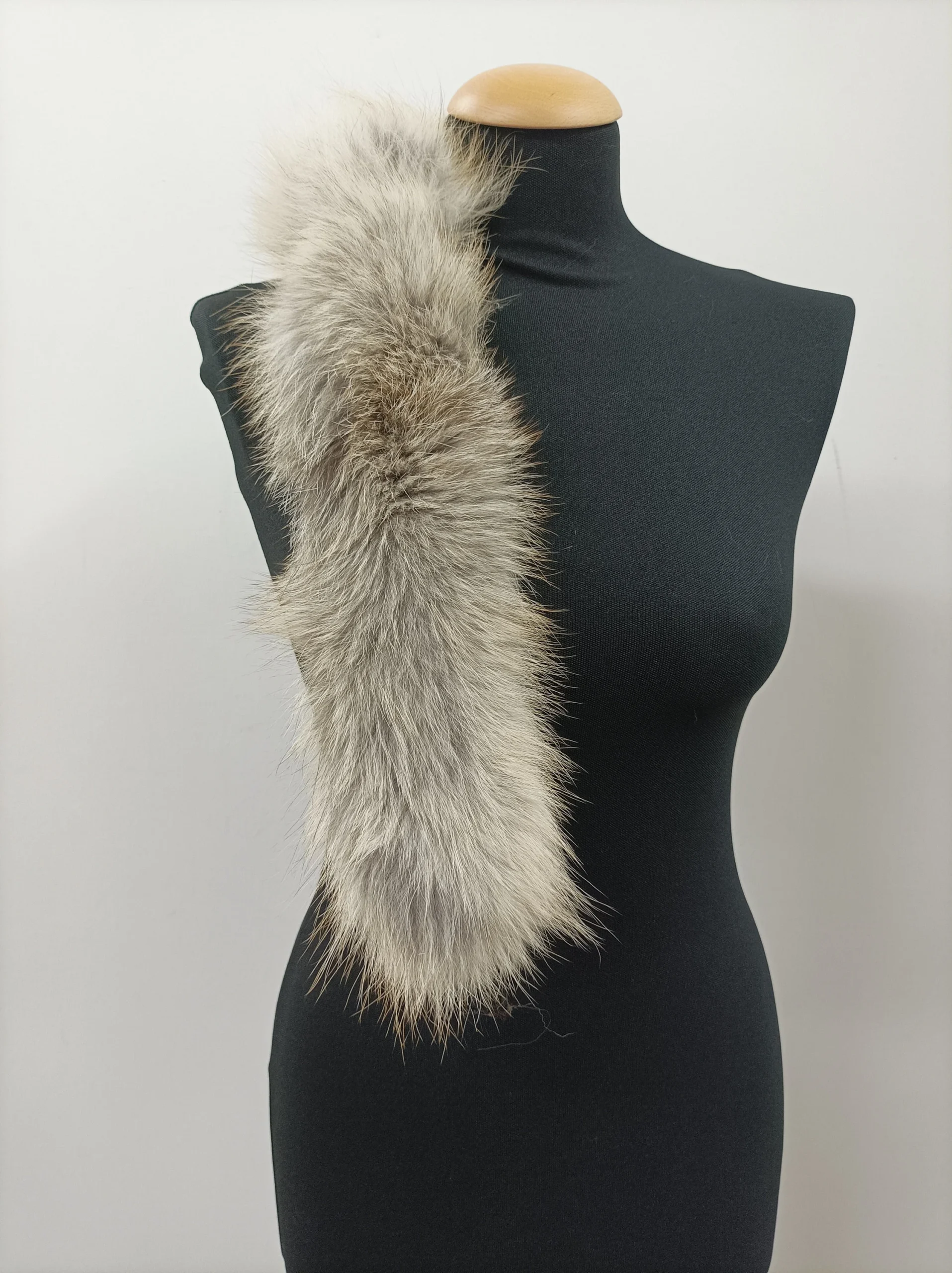 Real Fox Fur Hood Trim: Golden Fur Collar Scarf (73cm) - Image 9