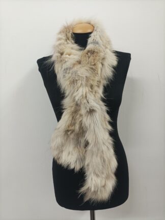 Coyote Fur Scarf: Unisex Winter Accessory