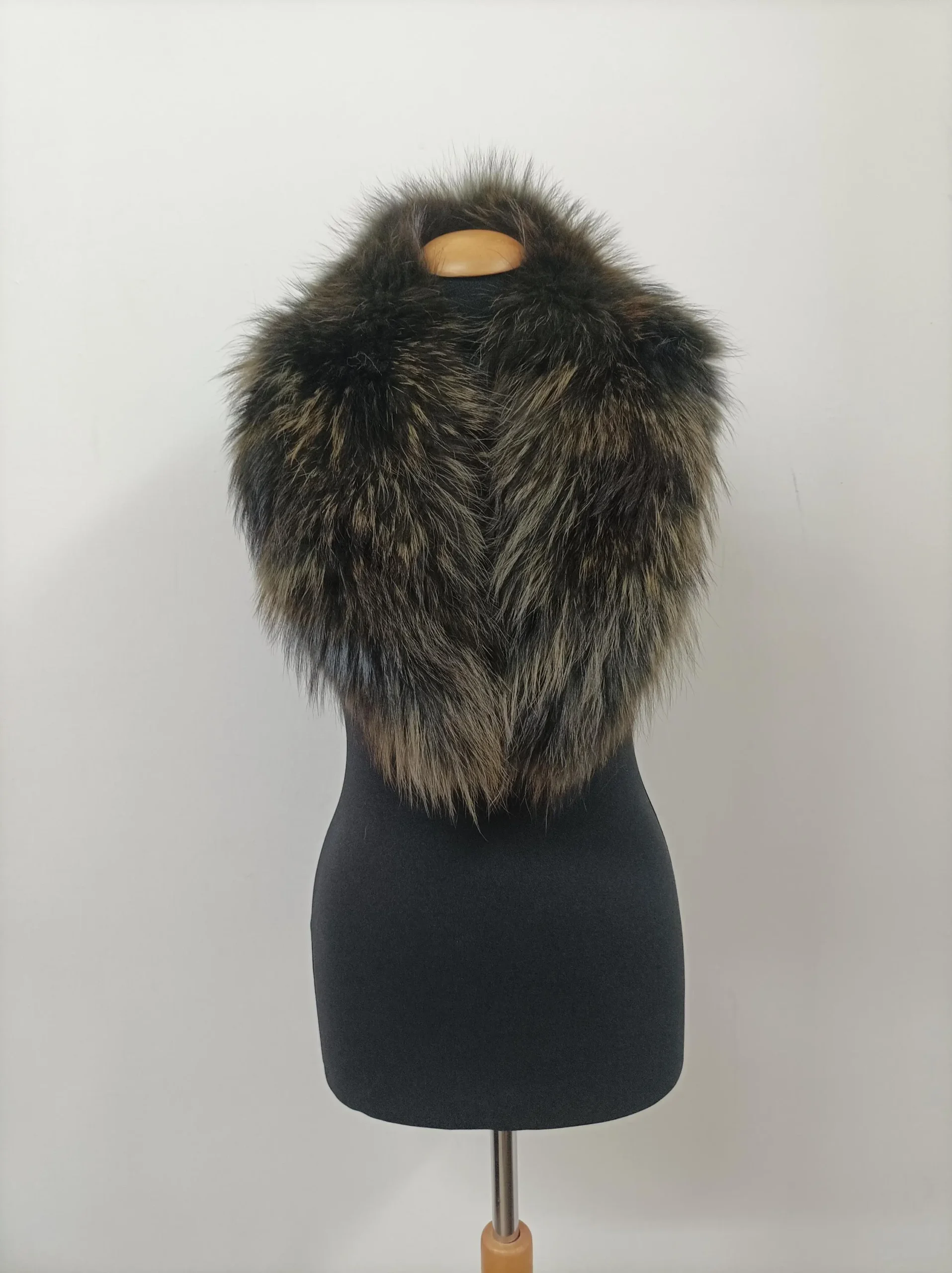 Finn Raccoon Fur Collar, Coat Winter Accessory