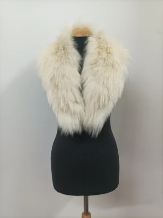 Finn Raccoon Fur Collar, Ecru Winter Coat Accessory