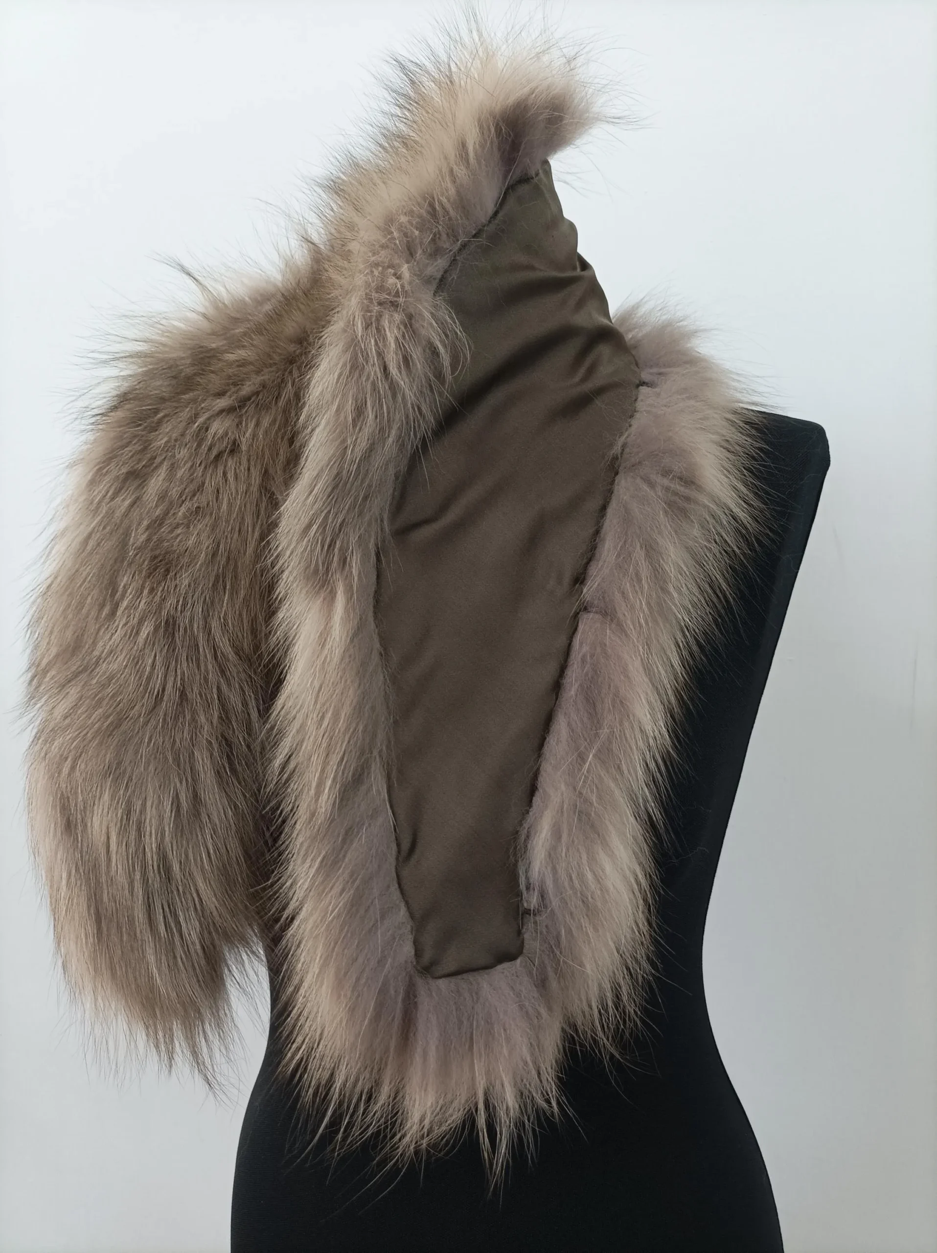 Real Fox Fur Collar: Winter Coat Accessory, Soft & Fluffy - Image 8
