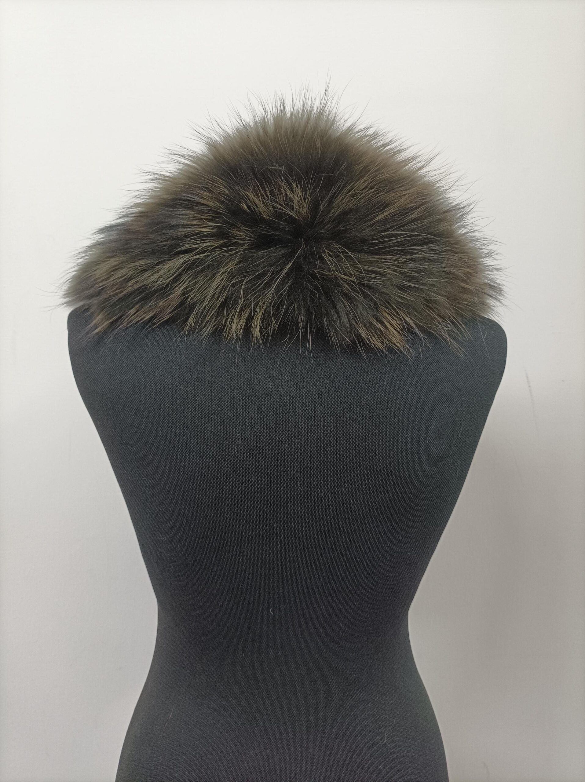 Finn Raccoon Fur Collar, Coat Winter Accessory - Image 4