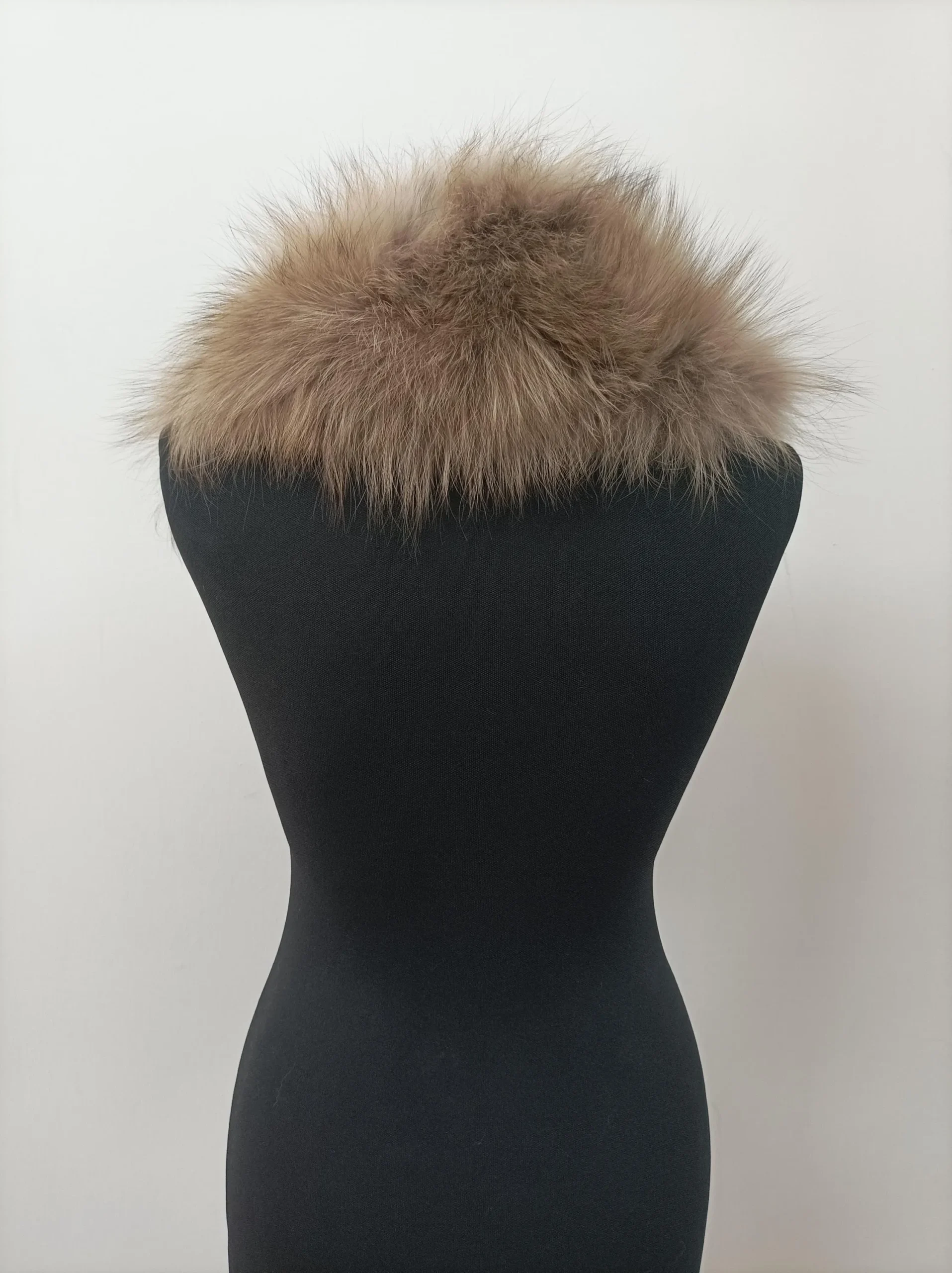Real Fox Fur Collar: Winter Coat Accessory, Soft & Fluffy - Image 6