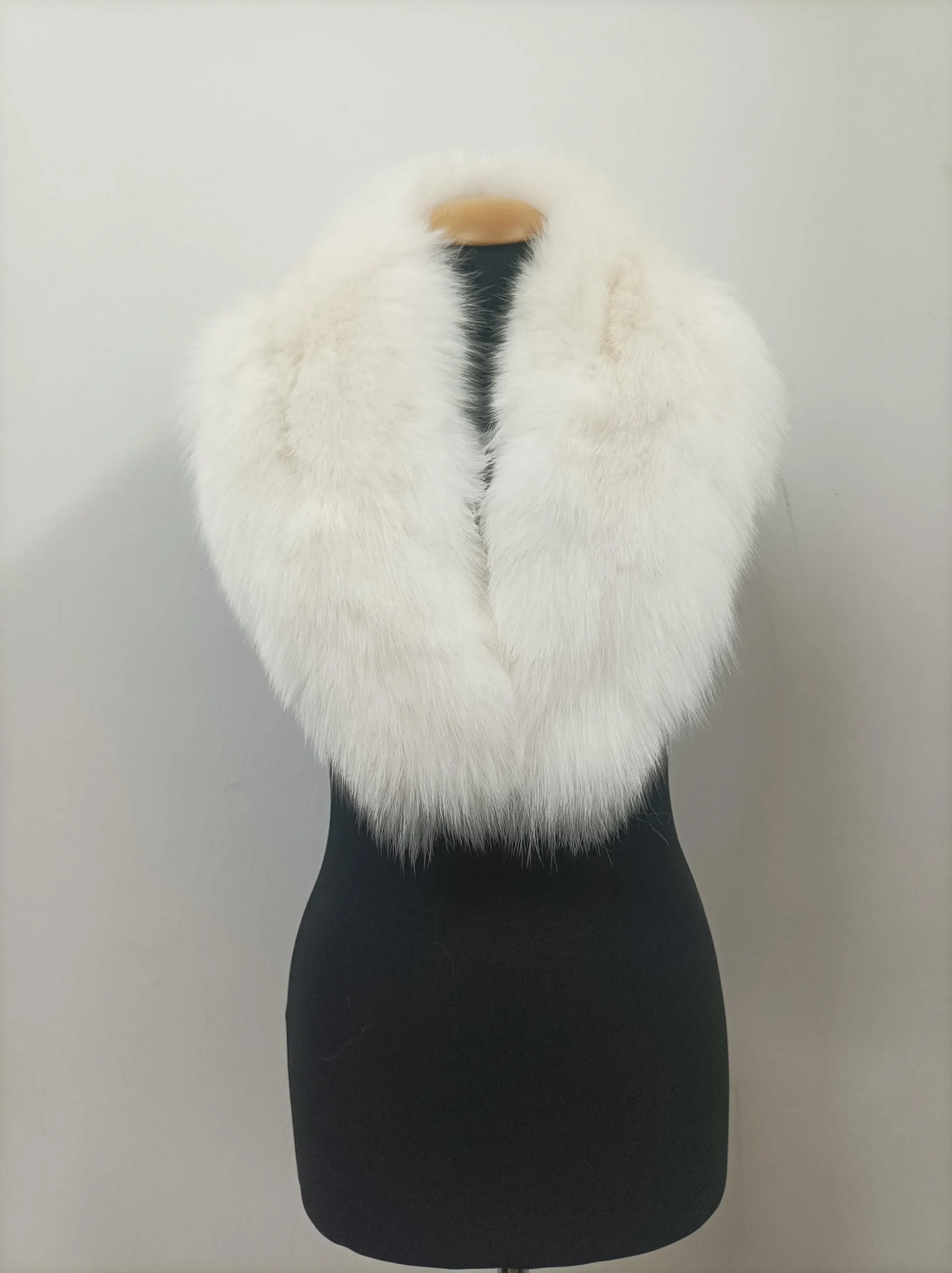 Real Fox Fur Collar: Winter Coat Accessory